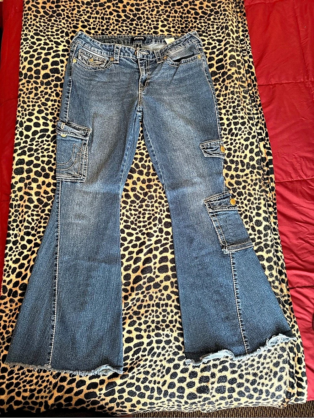 True Religion Joey Low Rise Cargo Flap Flare Jean Jeans Blue Waist 32